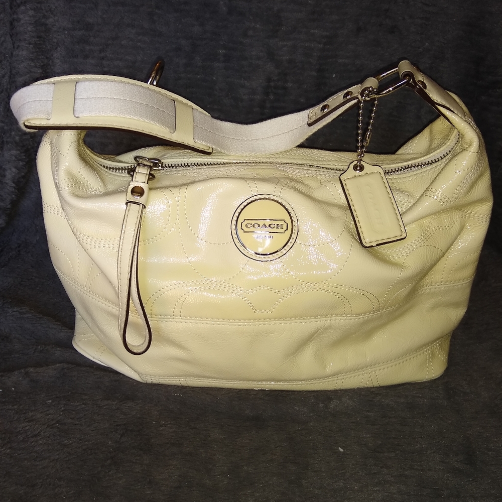 Coach White Patent Leather Hobo FN17421